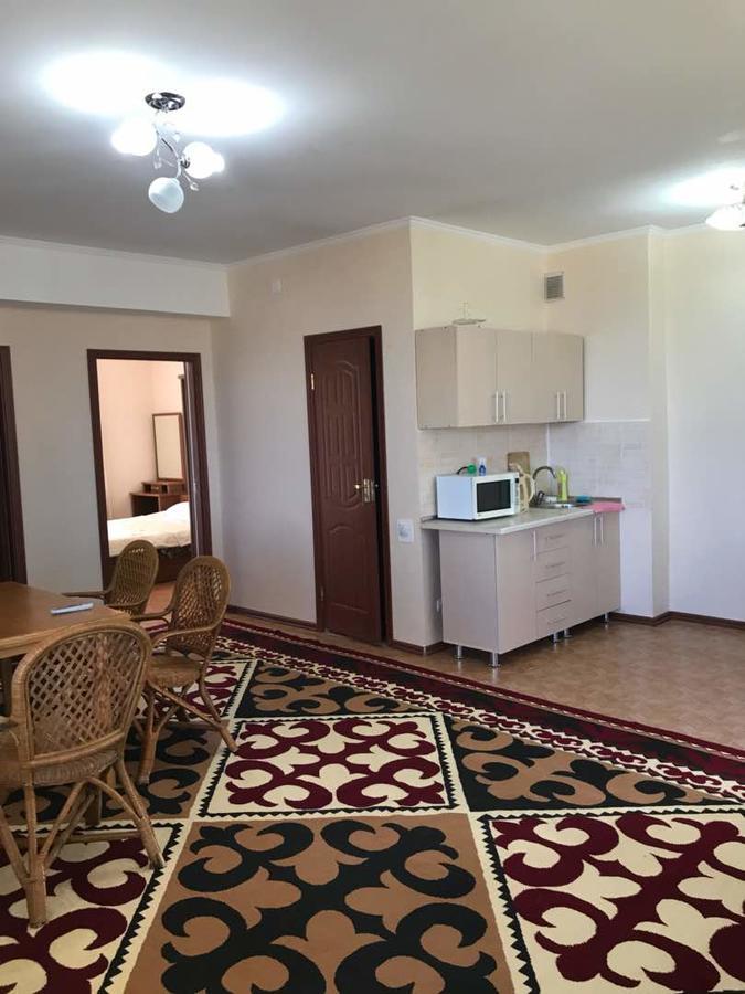 Taberik Hotel Chon-Sary-Oy Bagian luar foto